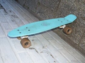 Nový skateboard Penyboard bezvadný stav, neježděný.