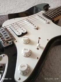 Elektrická kytara Apollo - 1