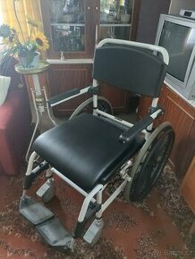 Invalidní vozik - 1