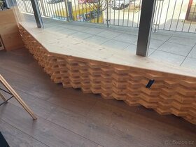 Dřevěná masivní lavice
