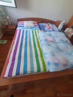 Manželská postel