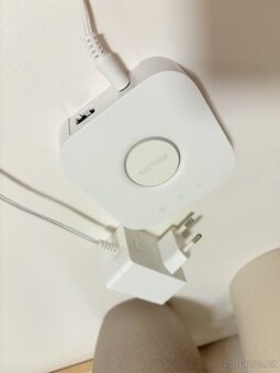 Philips Hue bridge