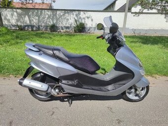 Yamaha Majesty 125
