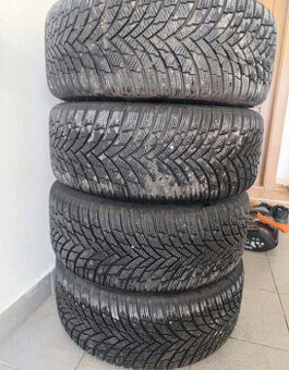 235/45/18 R18 zimní pneu Firestone - demont