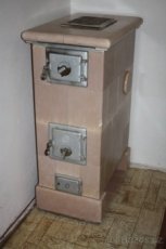 Kachlová kamna