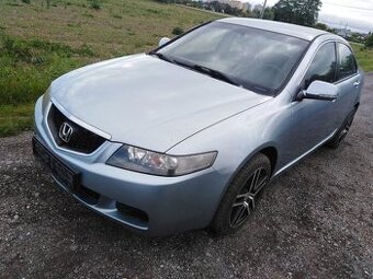 HONDA ACCORD 2,2iCTDi NAFTA 103 KW ZA 59000 KČ