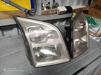 FORD TRANSIT --přední světla