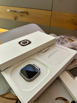 Apple Watch Ultra GPS + Cellular 49mm