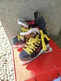 Brusle juniorské CCM Jetspeed 270