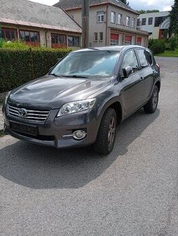Prodam Toyota rav4