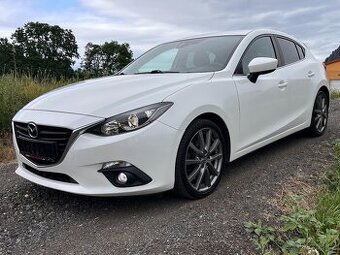 MAZDA 3 2.0i,88KW,ALU18,VÝHŘEV,NAVI,DIGIKLIMA,TEMPOMAT,ESP