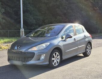 Peugeot 308 1.6i 88kW Klima Tempomat najeto 78000km