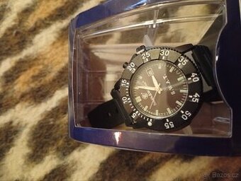 Hodinky Smith Wesson model swatt