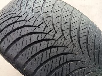 235/40 R18 FALKEN (1919)