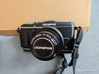 OLYMPUS PEN E-P3, set s dvěma objektivy, 100%stav,2 acu