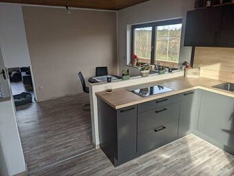 Kuchyňská linka včetně spotřebičů