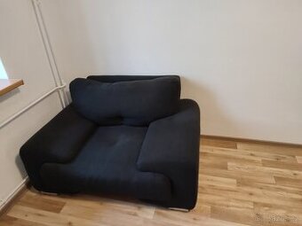 Dvou pohovka a křeslo