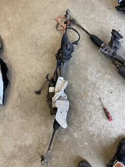 Škoda, Volksvagen - hřeben řízení