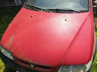 Fiat Strada - přední kapota