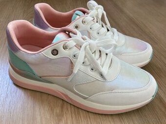 Nové dámské tenisky Aldo vel 38