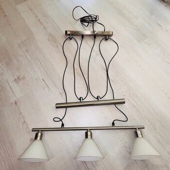 Stropní svítidlo z kamenného obchodu, včetně led žárovek