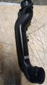 Trubka k Turbu intercooler WV Passat B 6