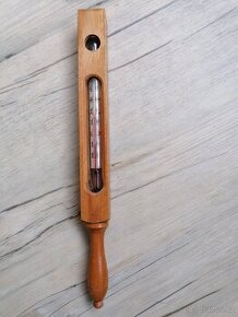 Dřevěný teploměr
