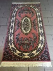 luxusní vlněný koberec 210x100