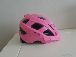 Dívčí helma - 1