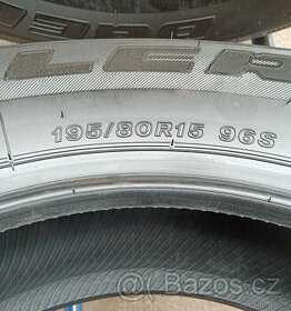 Zánovní letní pneu 195/80r15 Bridgestone