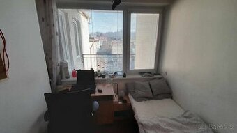 Samostatný pokoj ve studentském bytě - Brno