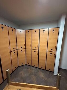 Skříně z wellness zařízení - velmi dobrý stav