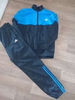 Adidas souprava