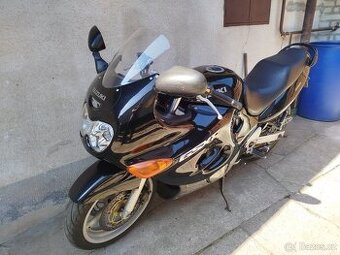 Suzuki Gsx 750F Nová STK 2029