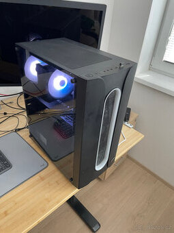 PC- Ryzen 7 5800x + 32GB ram + RTX 3070 + 1TB SSD - 1