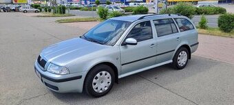 Škoda Octavia tour 1.6 mpi naj. 125 tis. km v ČR 1 majitel