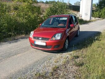 Ford Fiesta 1.3i najeto 118tkm, servisní knížka,klima.