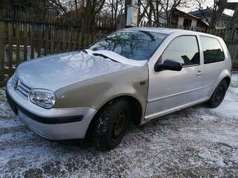 VW Golf 4
