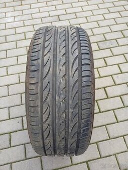 Pirelli 235/45/18 Kusovka