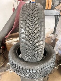 2ks. 215/60 R17 zimní pneu Falken