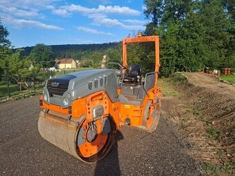 Válec Hamm HD 14VV Tandemový