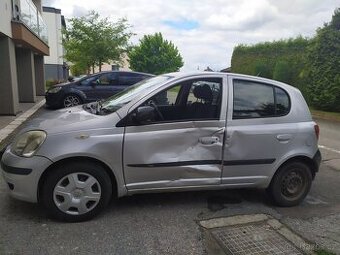 Toyota Yaris; 1,0; r.2004, nájezd 208 870 km