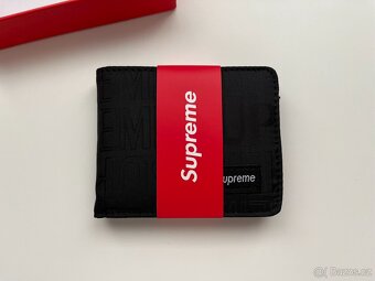 Supreme peněženka
