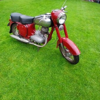 Jawa kyvačka 353
