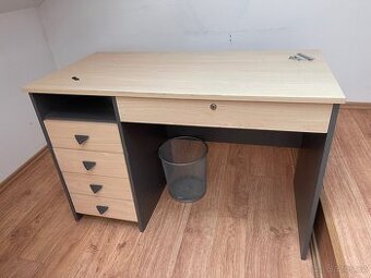 Stůl a malý tv stolek - 1