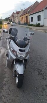 Suzuki Burgman 400