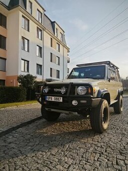 Zánovní díly na TOYOTA Land Cruiser GRJ 76