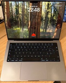 MacBook Pro 14" (2023) – M2 Pro / 16GB / 512GB – 90 % bater