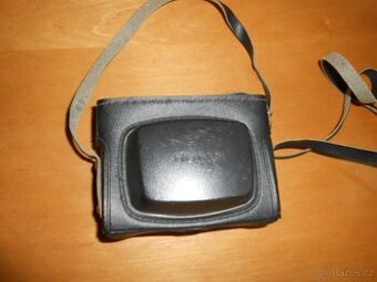 Starý sovětský fotoaparát SMENA 8M s pouzdrem - je jako nový