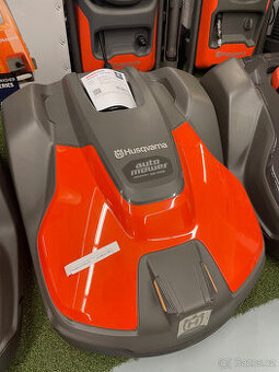 Robotická sekačka Husqvarna 520 EPOS+referenční stanice